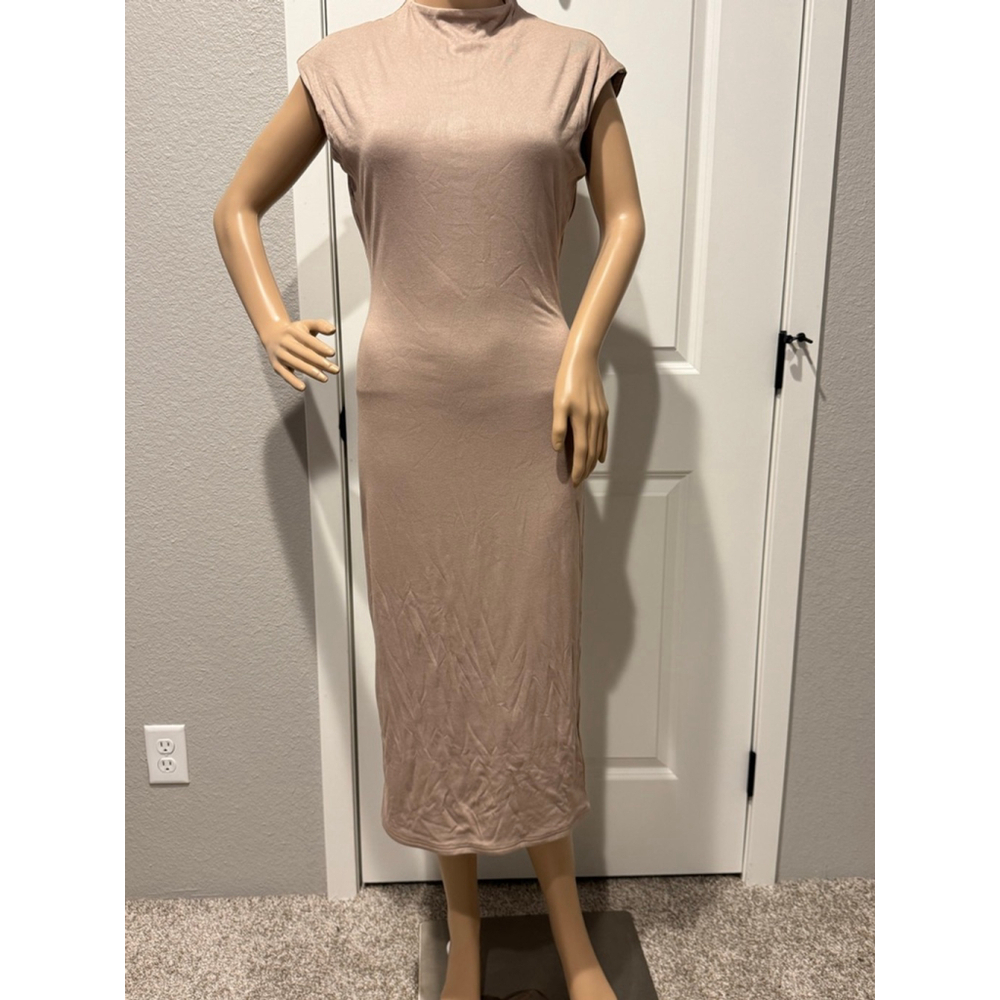 Women's White Birch Latte knit Midi Dress M